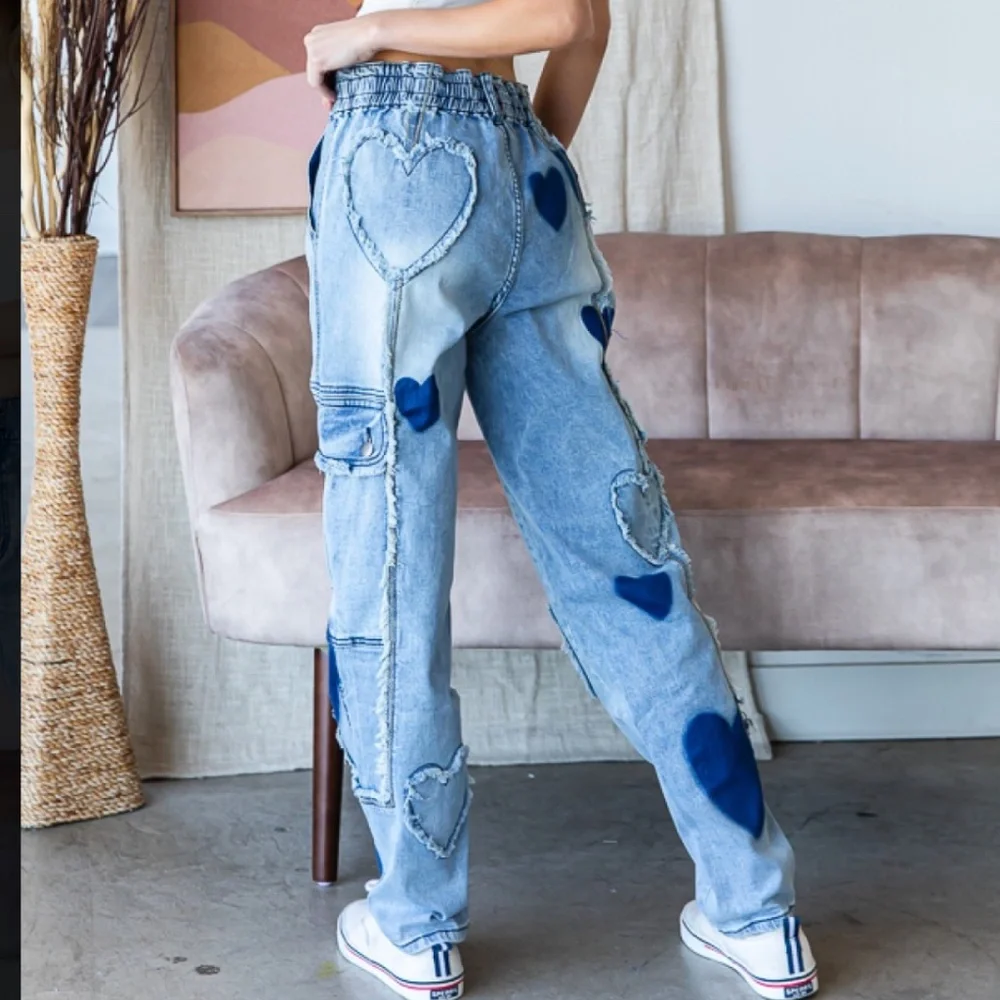 Oli & Hali Light Wash Denim Joggers with Blue Heart Accents - Picture 5 of 7